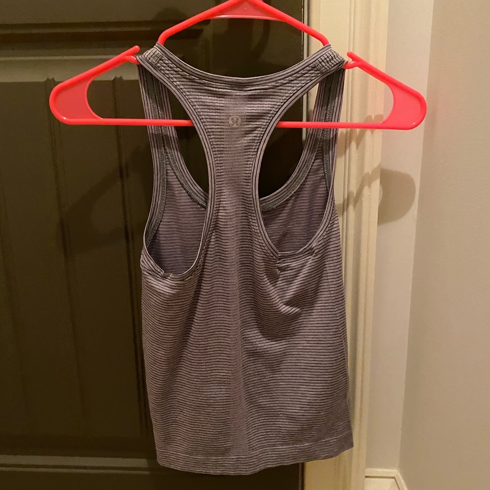 Lululemon tank top